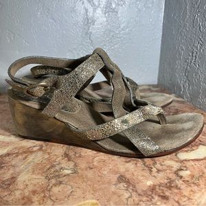Calleen Cordero Wedge Heels